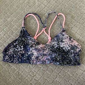 BRAND NEW ivviva sports bra